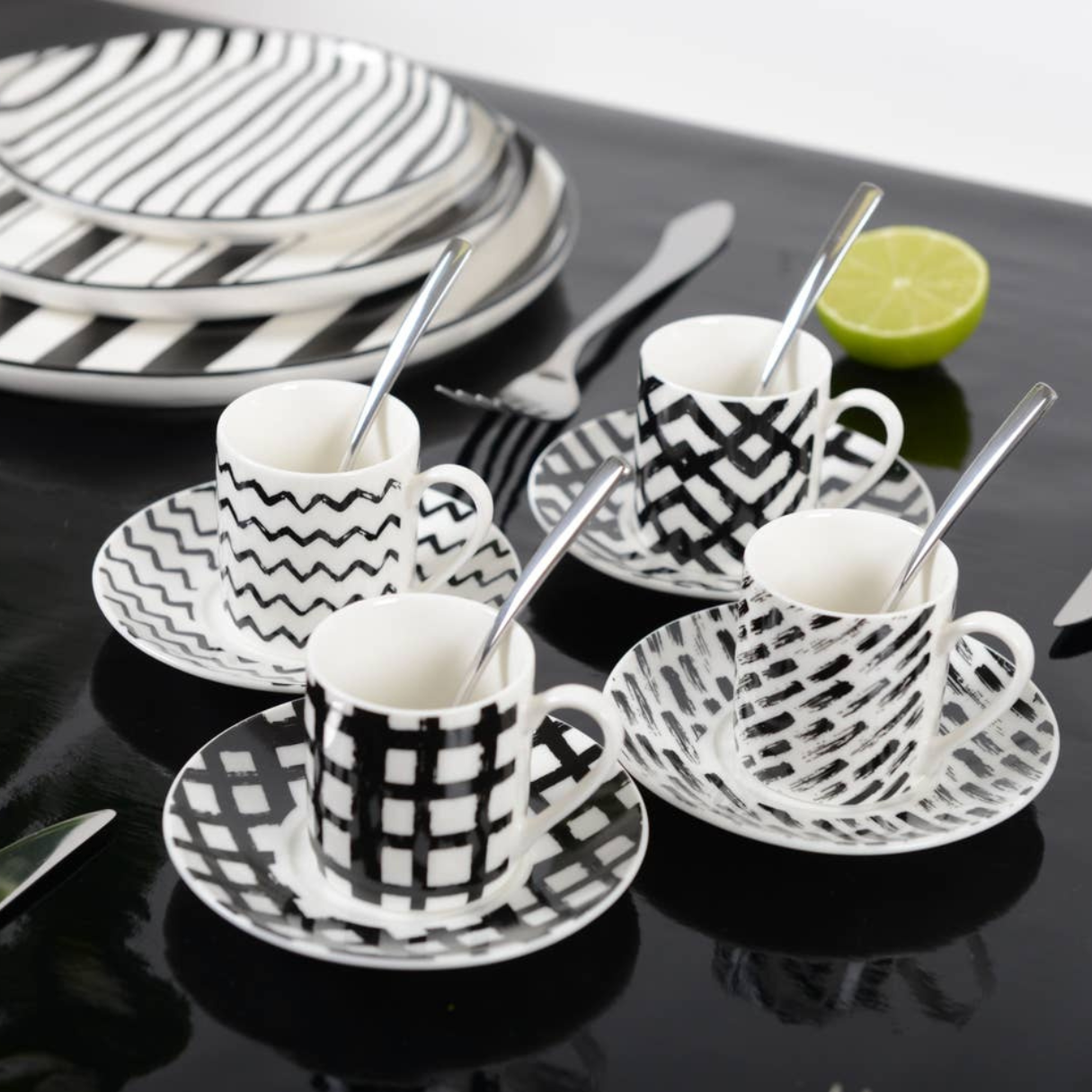 Black &amp; White Coffee Cups Set Of 4